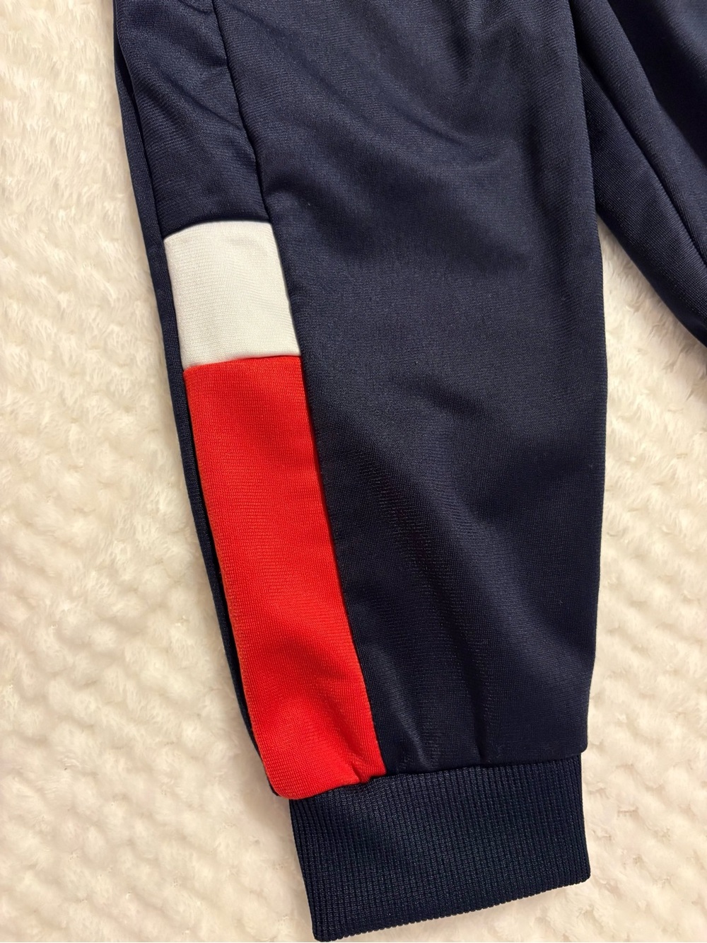 Puma Red Tee with Navy and White Paneled Track Pants 24 months - Picture 4 of 7